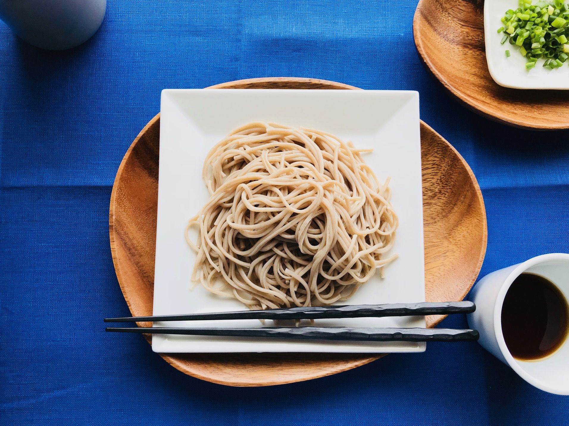 えごまそば・黒ごまそうめん×蕎麦猪口（人気の波佐見焼）